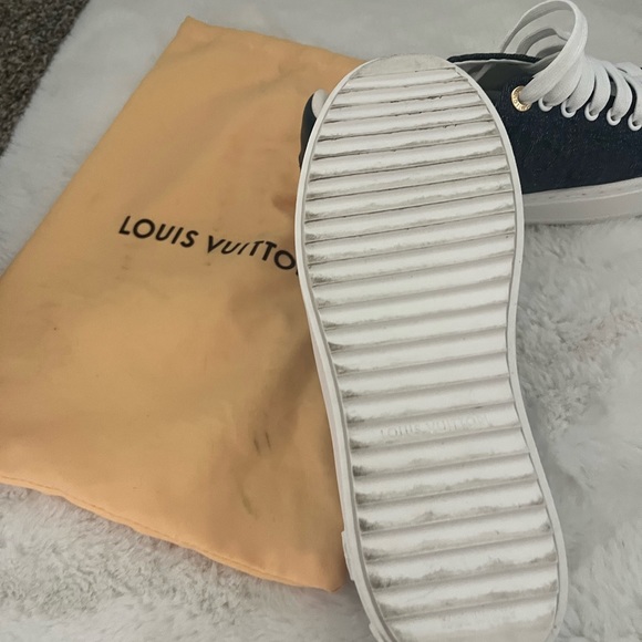 Louis Vuitton sneakers worn only once. - Picture 2 of 4